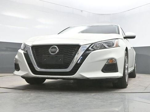 Used 2021 Nissan Altima 2.5 S FWD image 39