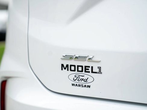 Used 2022 Ford Edge SEL AWD/4WD image 8