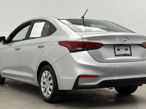 Used 2022 Hyundai Accent SE image 5