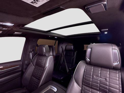 Used 2021 Cadillac Escalade Sport Platinum w/ Heavy-Duty Trailer Package image 23