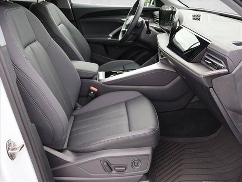 Certified 2025 Audi Q5 Premium w/ Premium Plus AWD/4WD image 27