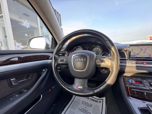 Used 2008 Audi S8 image 19