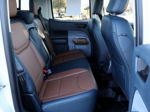 Used 2024 Ford Maverick Lariat image 25