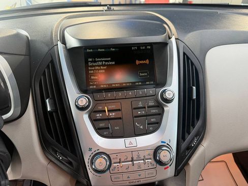 Used 2016 Chevrolet Equinox LTZ w/ Enhanced Convenience Package FWD image 26