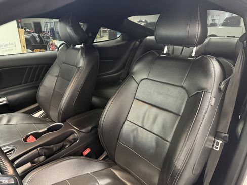 Used 2021 Ford Mustang Premium RWD image 19
