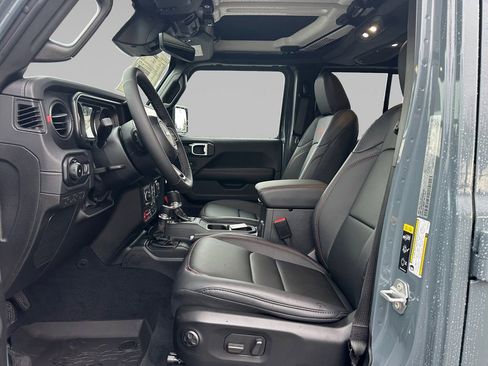 New 2026 Jeep Wrangler Unlimited Rubicon AWD/4WD image 11