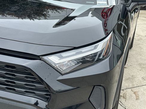 Certified 2023 Toyota RAV4 LE AWD/4WD image 11