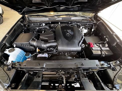 Used 2023 Toyota Tacoma TRD Sport w/ TRD Premium Sport Package image 15