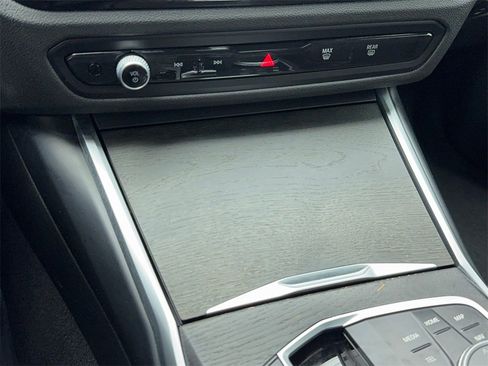 Used 2024 BMW 330i Sedan image 30