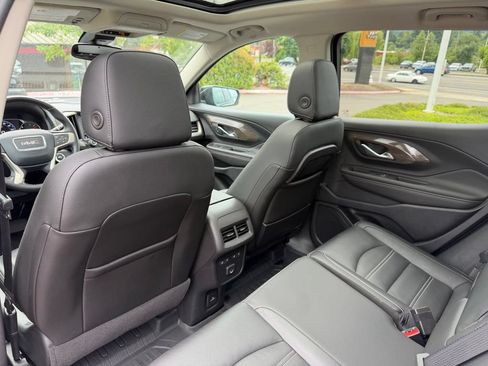Used 2022 GMC Terrain Denali w/ Black Diamond Edition AWD/4WD image 31
