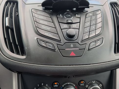 Used 2016 Ford Escape SE FWD image 12
