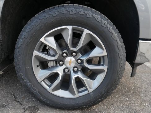 New 2026 Chevrolet Silverado 1500 LT image 19