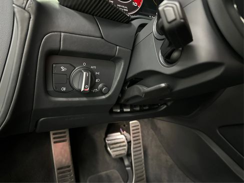 Used 2017 Audi R8 V10 image 19