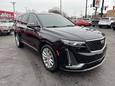 Used 2020 Cadillac XT6 Premium Luxury image 3