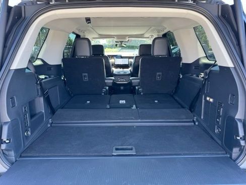 Used 2025 Ford Expedition Platinum AWD/4WD image 47