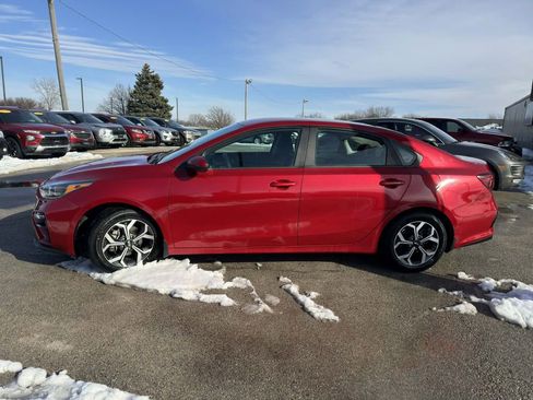 Used 2019 Kia Forte LXS image 4