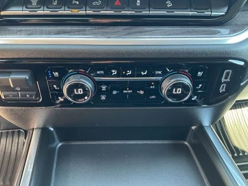 Used 2025 Chevrolet Silverado 2500 LTZ w/ LTZ Plus Package AWD/4WD image 18