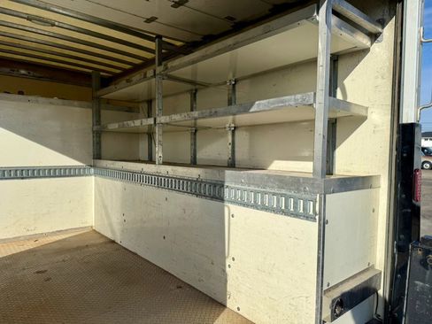 Used 2016 GMC Savana 3500 image 23