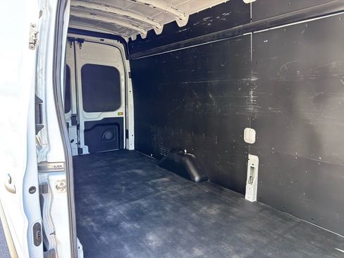 Used 2024 Ford Transit 250 148 High Roof Extended w/ Load Area Protection Package RWD image 33