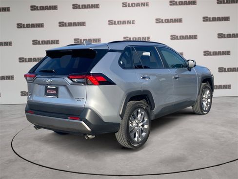 Used 2024 Toyota RAV4 Limited image 5