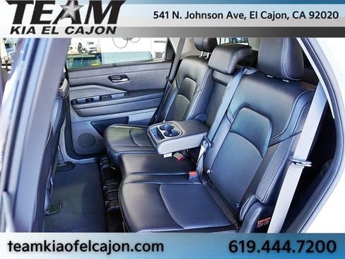 Used 2024 Nissan Pathfinder SL FWD image 18