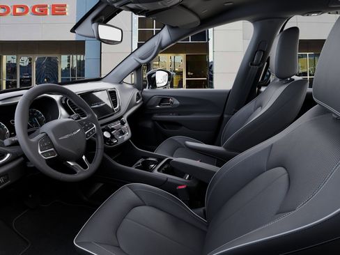 New 2026 Chrysler Pacifica Limited image 22