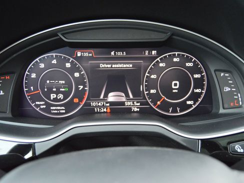 Used 2017 Audi Q7 3.0T Prestige AWD/4WD image 14