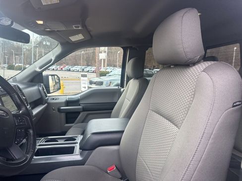 Used 2016 Ford F150 XLT w/ Equipment Group 302A Luxury image 12