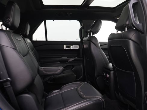 Used 2020 Ford Explorer ST w/ ST Street Pack AWD/4WD image 12