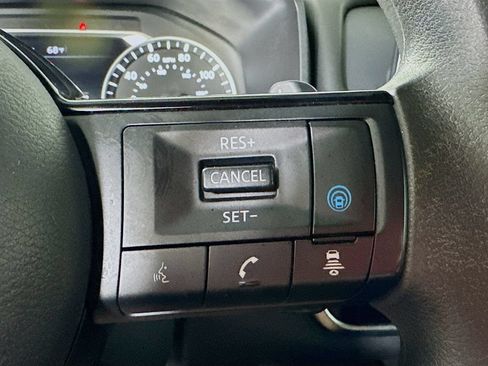 Used 2022 Nissan Rogue SV AWD/4WD image 23