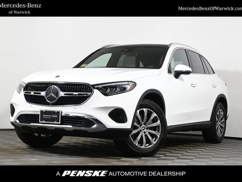 Certified 2025 Mercedes-Benz GLC 300 4MATIC image 1