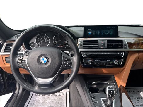 Used 2017 BMW 330i xDrive Sedan AWD/4WD image 25