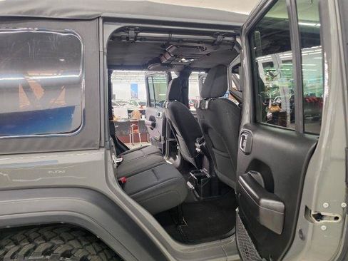 Used 2020 Jeep Wrangler Unlimited Sport AWD/4WD image 11