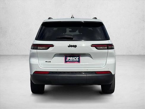 Used 2023 Jeep Grand Cherokee L Laredo AWD/4WD image 7
