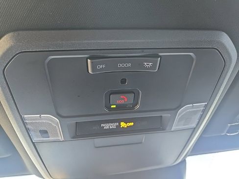 Used 2025 Toyota Tacoma SR5 image 74