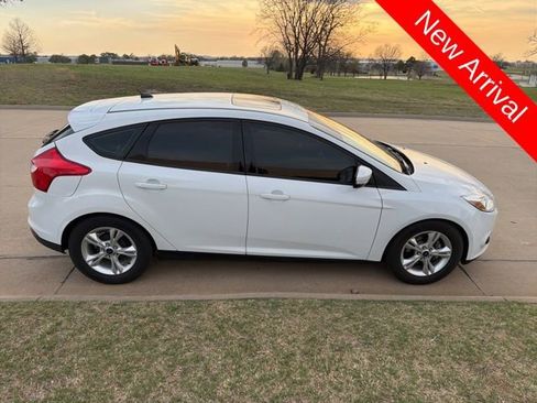 Used 2013 Ford Focus SE image 2