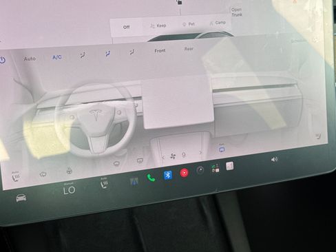 Used 2022 Tesla Model 3 Long Range AWD/4WD image 19
