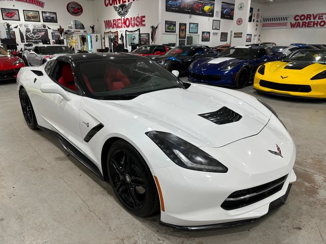 Used 2016 Chevrolet Corvette Stingray Coupe RWD image 19
