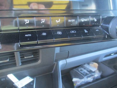 Used 2024 Chevrolet Brightdrop 600 w/ Battery Pack, Max Range AWD/4WD image 43