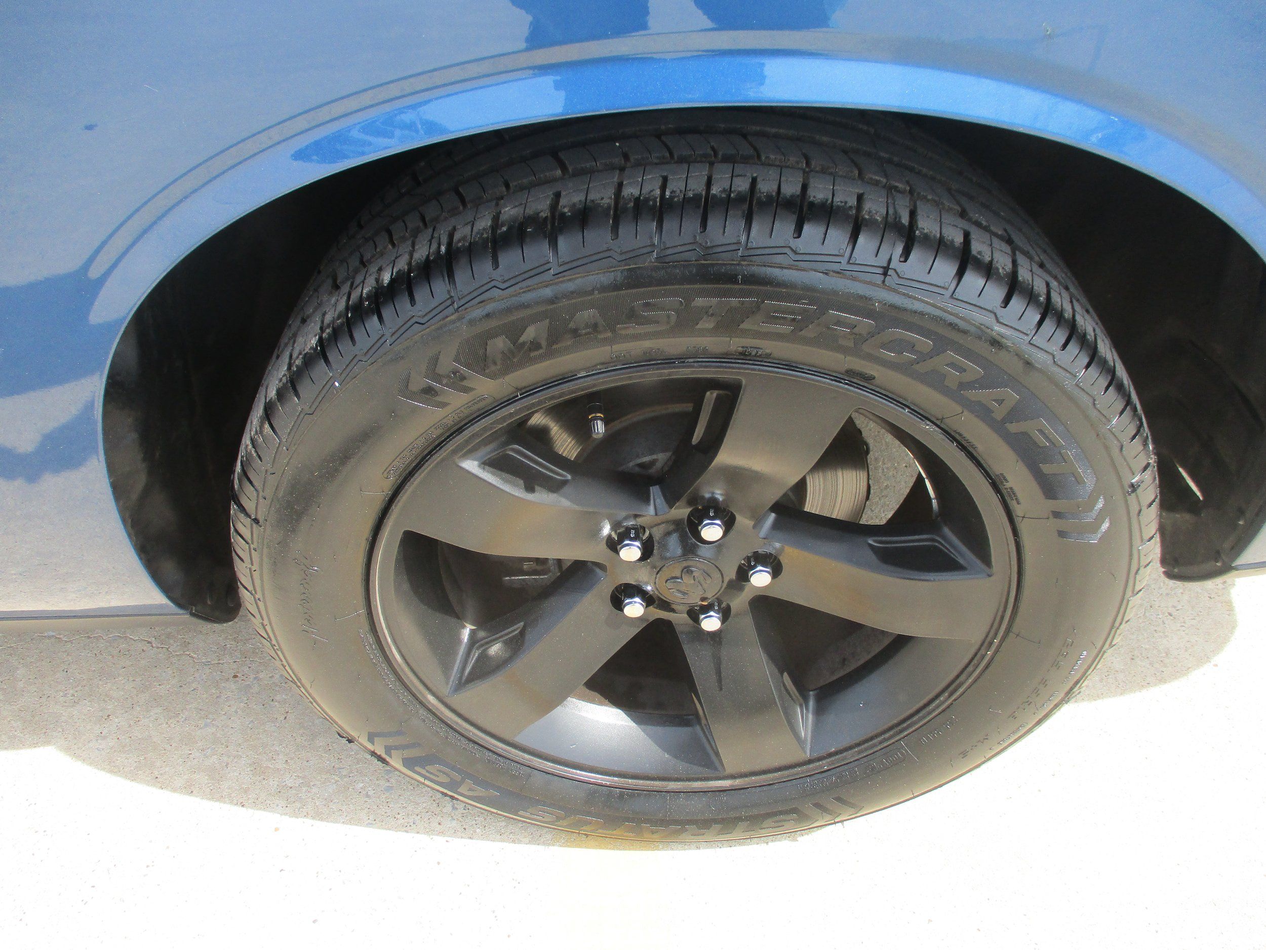 Used 2021 Dodge Challenger SXT RWD image 6