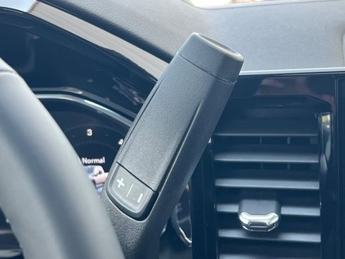 New 2026 GMC Sierra 2500 SLT image 18