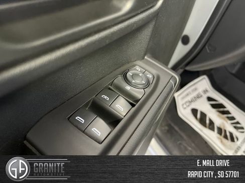 Used 2020 Chevrolet Silverado 1500 Custom Trail Boss w/ Custom Convenience Package AWD/4WD image 19