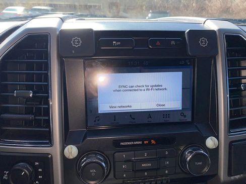 Used 2018 Ford F150 Lariat image 14