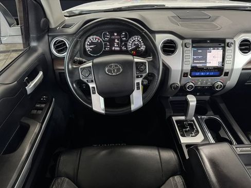 Used 2018 Toyota Tundra Limited w/ Limited Premium Package AWD/4WD image 12