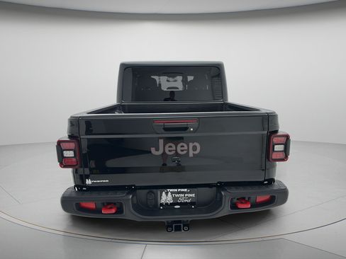 Used 2026 Jeep Gladiator Rubicon AWD/4WD image 6