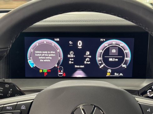 New 2026 Volkswagen Tiguan SE R-Line AWD/4WD image 24