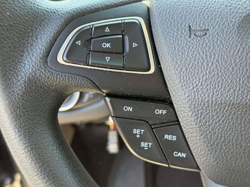 Used 2017 Ford Escape SE AWD/4WD image 18