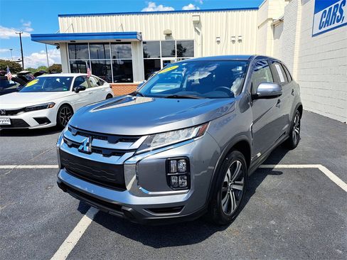 Used 2024 Mitsubishi Outlander Sport SE image 3