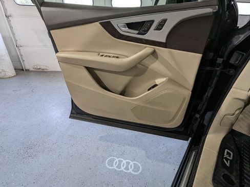 Used 2019 Audi Q7 2.0T Premium w/ Cold Weather Package image 18