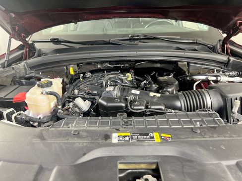 Used 2022 Jeep Grand Cherokee Limited image 29